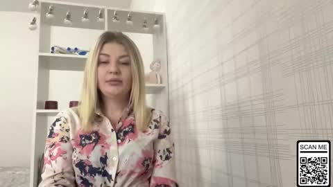 blondie_xoxoxo online show from January 13, 8:33 am