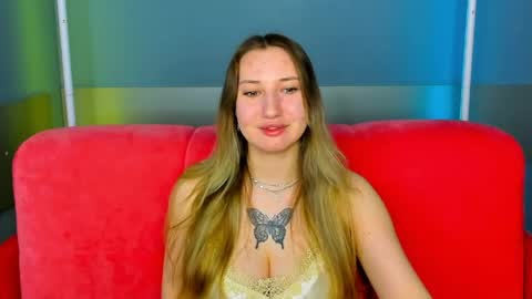 blondyjolly online show from April 1, 1:28 am