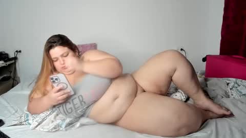 Snapshot of blondyliciousx chatting on February 23, 4:39 am katartistic name online show from February 23, 4:39 am