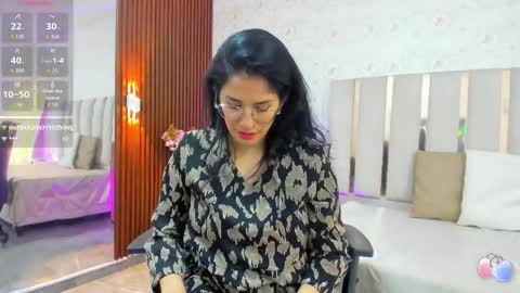 Snapshot of blue_tay1 chatting on September 13, 1:46 pm blue_tay1 online show from September 13, 1:46 pm