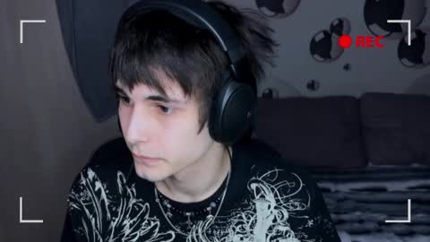 SONNYVAN online show from October 30, 2:28 pm