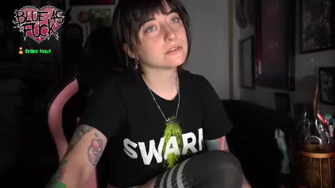 Blue online show from February 18, 2:33 am