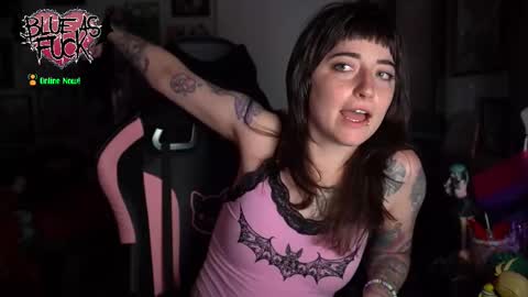 Blue online show from December 19, 3:24 am