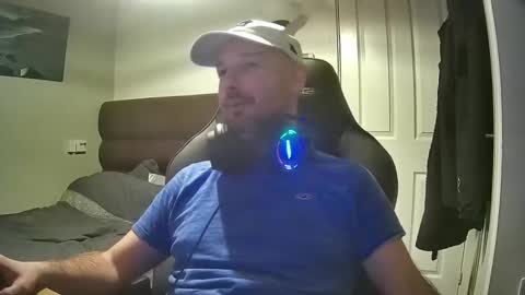 bluebirdflame1 online show from December 3, 11:51 pm