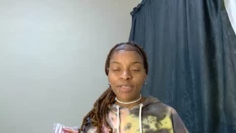 Tee online show from April 2, 6:48 pm