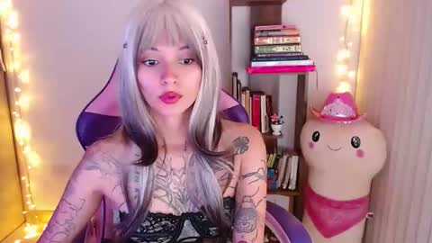 Im Abril .. Nice to meet you  thumb up me please its important  INDEPENDENT MODEL online show from November 21, 1:36 am