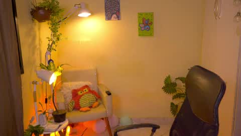 FLORAA online show from May 1, 8:58 pm