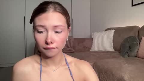 Elizabeth or you can call me Ellie online show from February 9, 9:57 am