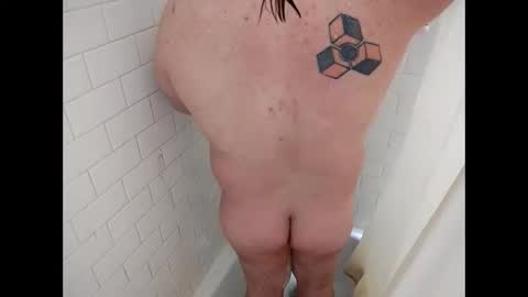 Snapshot of bnitehawk1234 chatting on January 7, 6:48 am harry cockins online show from January 7, 6:48 am