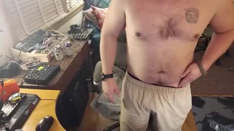 Snapshot of bnitehawk1234 chatting on October 29, 5:31 am harry cockins online show from October 29, 5:31 am