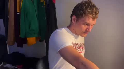 bob_bucks online show from August 4, 8:38 pm