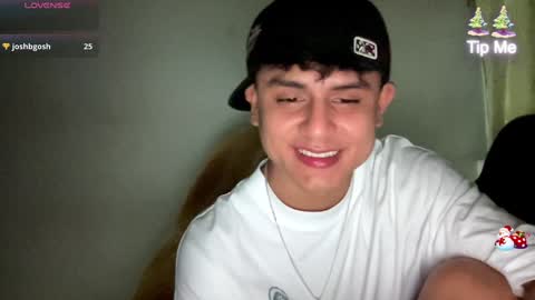 Snapshot of bob_pettersonn chatting on December 12, 5:10 am Bob  INDEPENDENT MODEL online show from December 12, 5:10 am