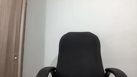 Snapshot of bob_pettersonn chatting on February 25, 1:09 am Bob  INDEPENDENT MODEL online show from February 25, 1:09 am