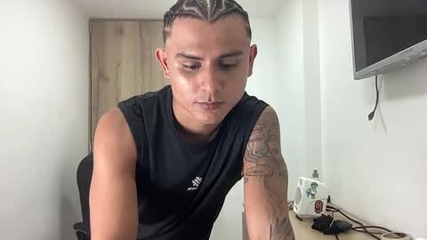 Snapshot of bob_pettersonn chatting on September 18, 3:43 am Bob  INDEPENDENT MODEL online show from September 18, 3:43 am