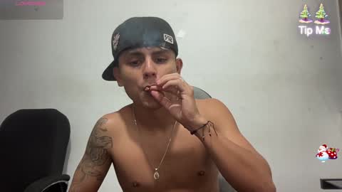 Snapshot of bob_pettersonn chatting on December 3, 4:31 am Bob  INDEPENDENT MODEL online show from December 3, 4:31 am