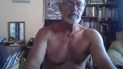 Bobbgud online show from May 17, 6:00 am