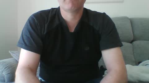 Snapshot of bobby_113 chatting on February 26, 12:27 pm bobby_113 online show from February 26, 12:27 pm