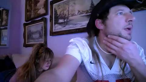 Bobby and Sadie online show from February 3, 6:51 am