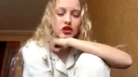 Nina online show from March 31, 8:59 am