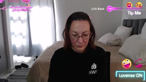 Ningifun couple online show from June 7, 9:36 am