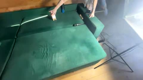 Nail and Olivia online show from April 16, 10:15 am