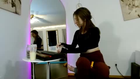 BombshellBaeby online show from January 18, 8:56 am