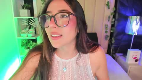 bonnali_lune online show from February 5, 11:41 pm