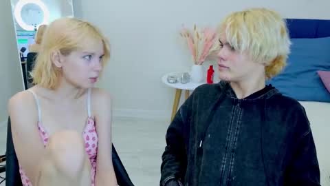 Snapshot of bonnie_and_c1yde chatting on September 23, 5:07 pm Jessy Mark online show from September 23, 5:07 pm