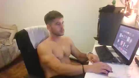 bonnie_x_clyde69 online show from May 7, 3:13 am