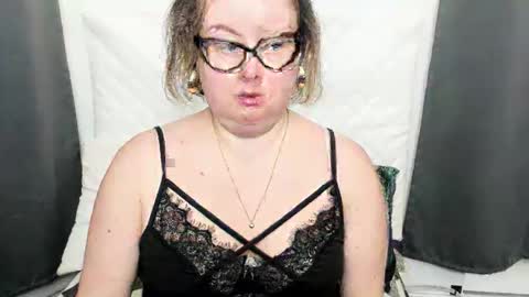 Bonnie online show from February 18, 8:58 am