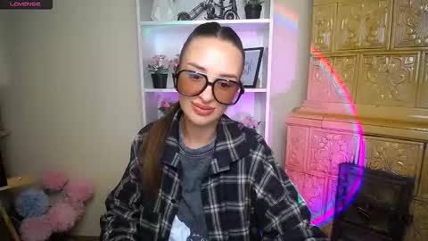 Bonnie online show from November 20, 9:30 am