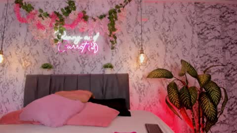 bonny_and_carrot online show from February 21, 7:28 pm