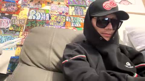 SHY BOY online show from November 2, 2:33 am