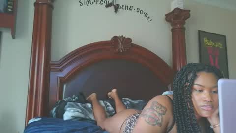 boooohoooobaby online show from February 11, 4:00 pm