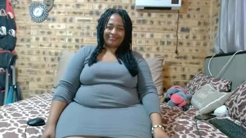 bootytwerkxxx online show from June 12, 6:01 am