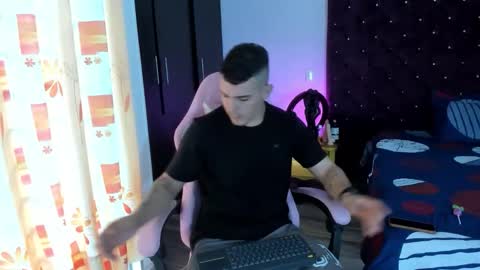 booyhott_ online show from November 23, 7:12 pm