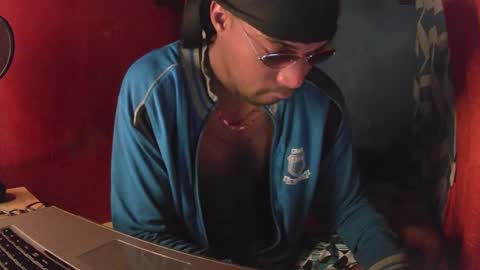 boss_playa98 online show from March 7, 6:46 am