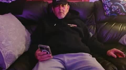 bostonguy1969 online show from November 6, 2:25 am