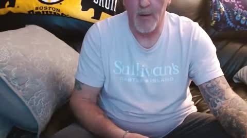 bostonguy1969 online show from February 18, 4:34 am