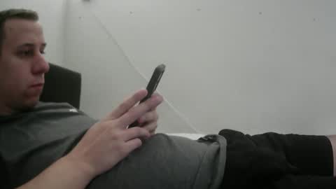 botisz01 online show from November 3, 7:04 pm