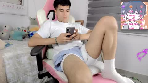 Aaron online show from November 19, 8:07 pm