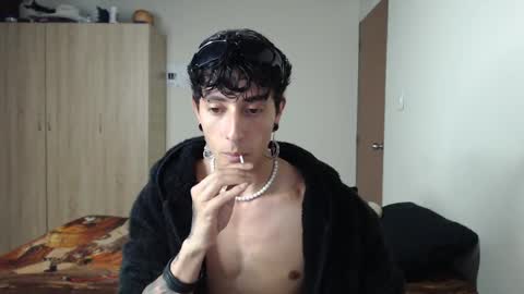 Boy Astro online show from March 1, 12:17 am