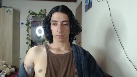 Boy Astro online show from April 3, 12:17 am