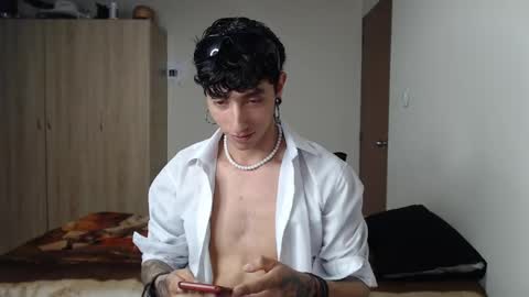 Boy Astro online show from February 23, 12:30 am