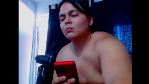 boy_king18 online show from November 1, 12:15 pm