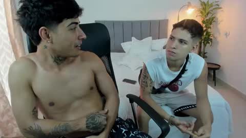 Snapshot of boy_master77 chatting on February 25, 9:48 pm boy_master77 online show from February 25, 9:48 pm