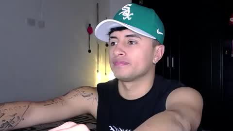 boy_nauthy online show from February 4, 10:35 pm