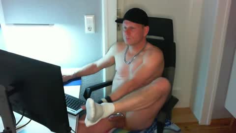 Julian online show from March 7, 9:17 pm