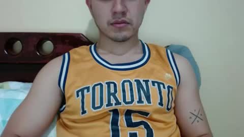 Snapshot of boyfit2023 chatting on February 18, 1:10 am boyfit2023 online show from February 18, 1:10 am