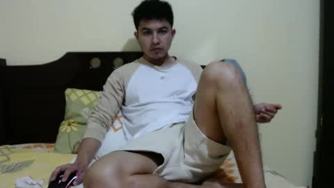 Snapshot of boyfit2023 chatting on February 6, 2:00 am boyfit2023 online show from February 6, 2:00 am